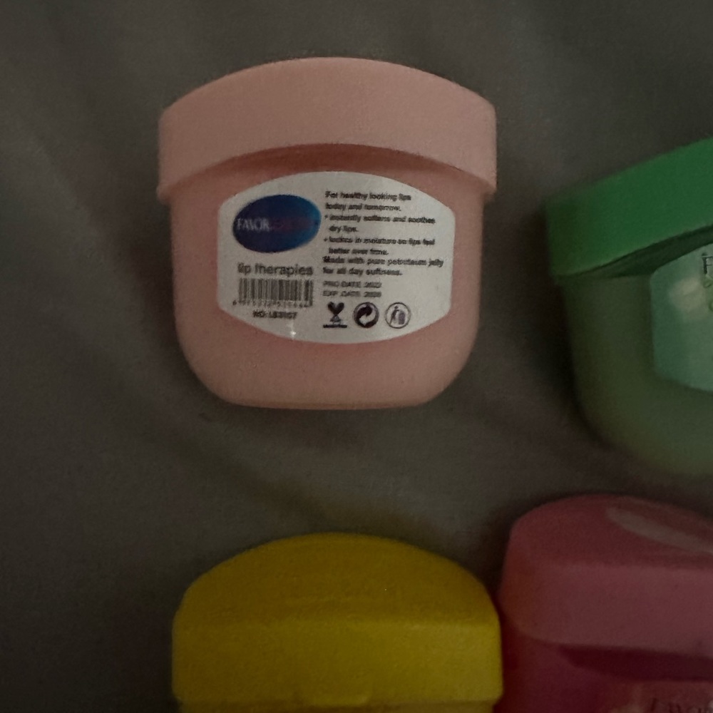 Lipgloss - Picture 4 of 4